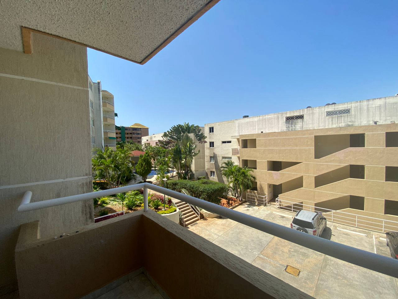 Квартира, 700 м², 35 000$ — FAKTOR